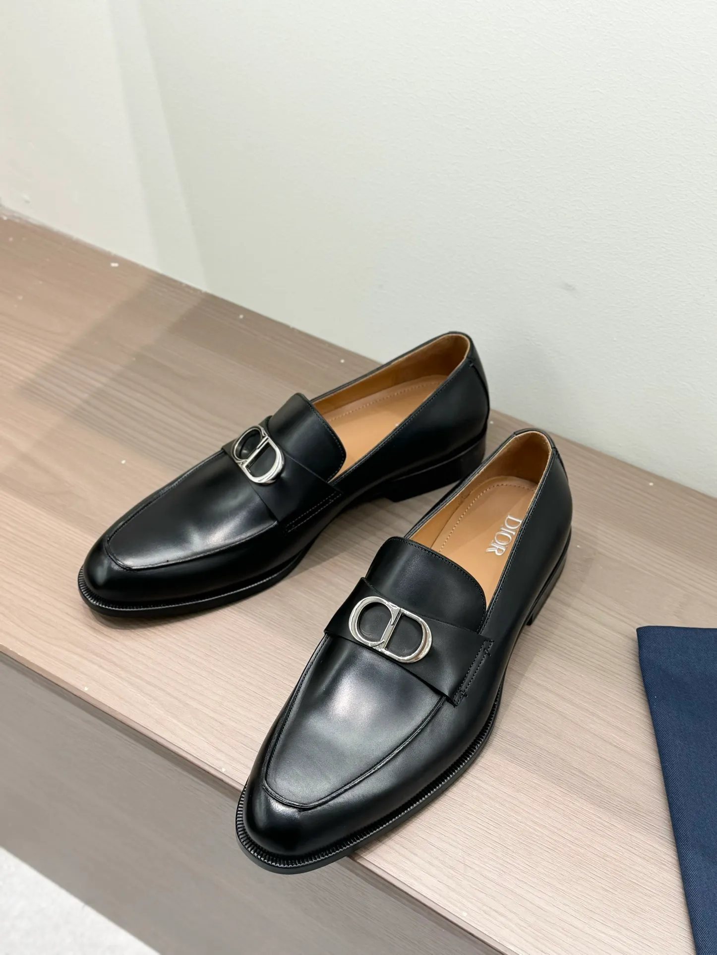 940💰 Dior high-end men's boutique casual leather shoes, imported cowhide upper, water-dyed cowhide lining, imported genuine leather outsole, perfect details, standard code 39-44 (38.45.46 customized, non-returnable and non-exchangeable),
